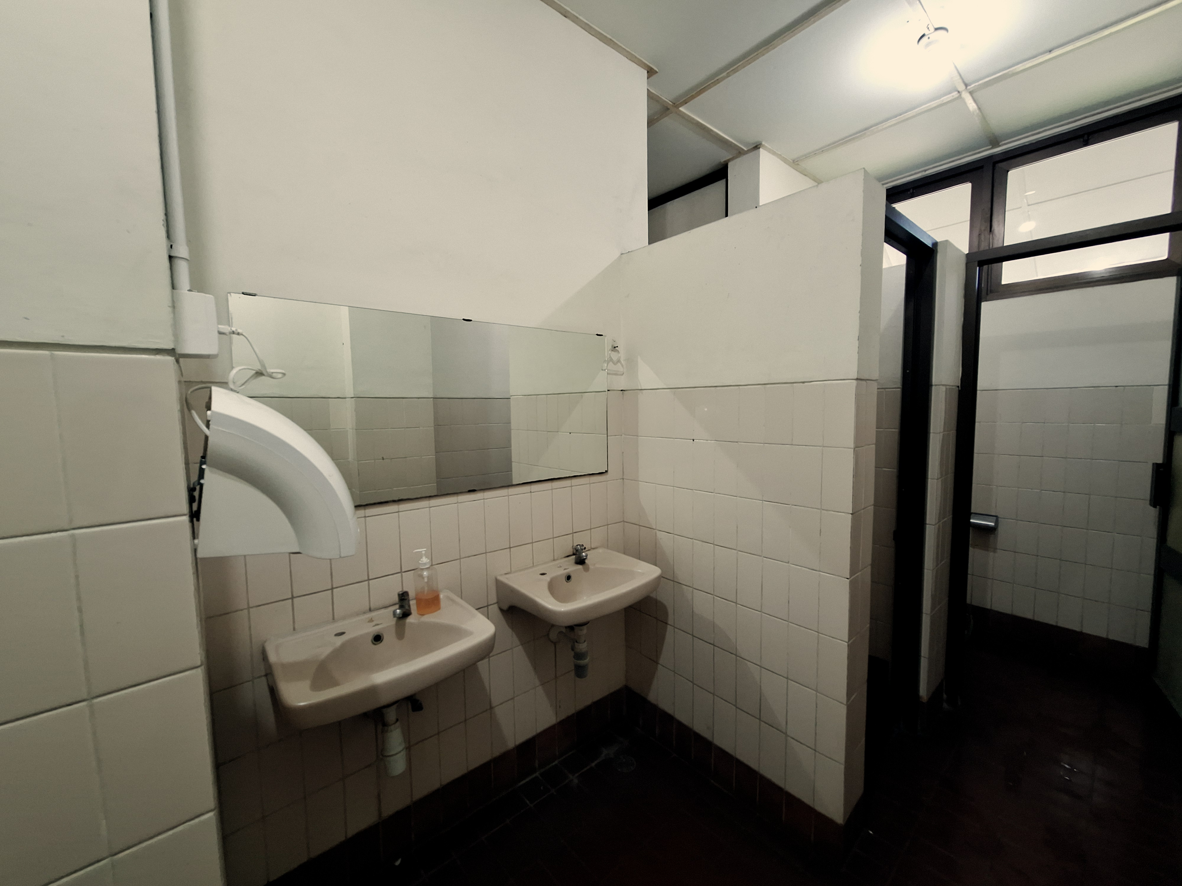 toilet